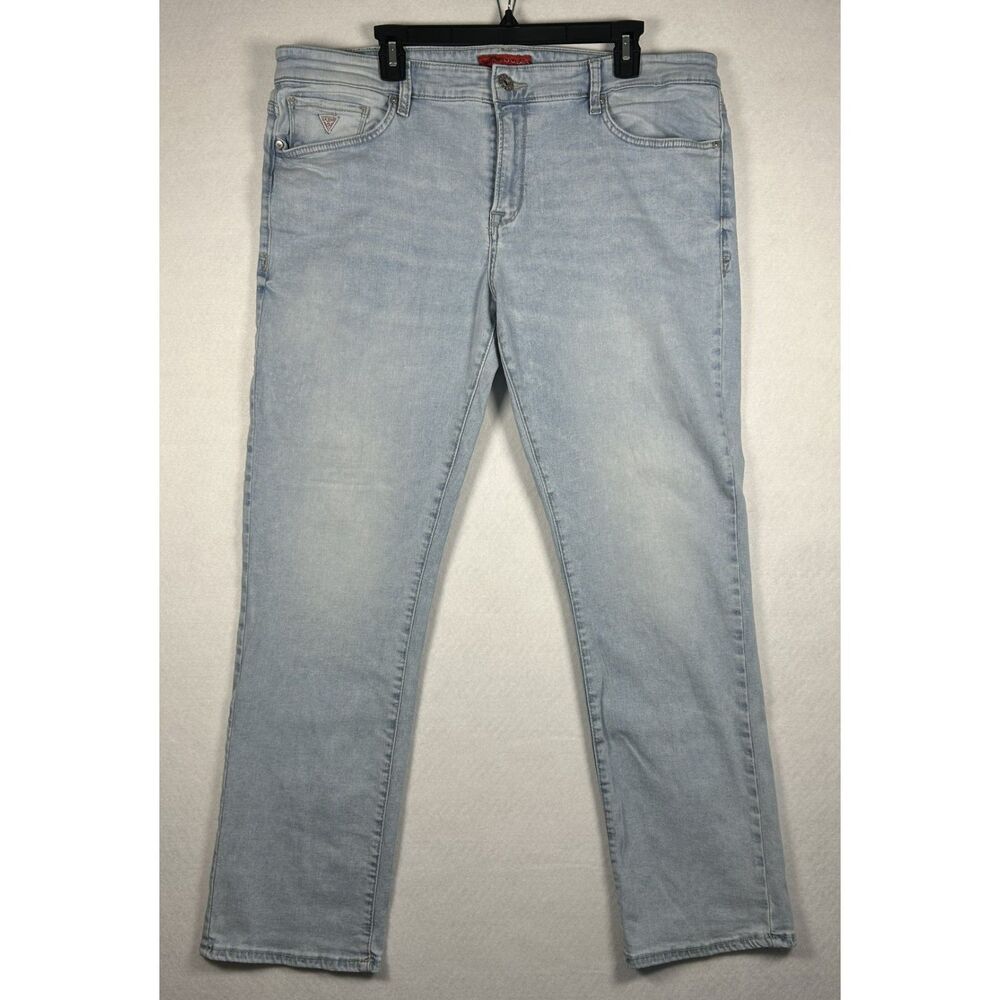 GUESS Men's Lincoln Slim Straight Stretch Jeans Light Wash Size 38x30